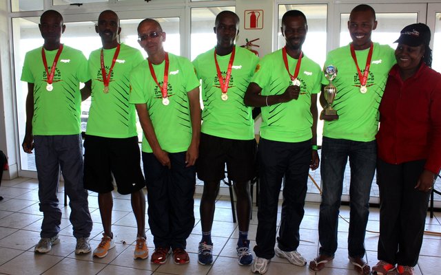 Die Disa Walkers van PC Office se mansspan